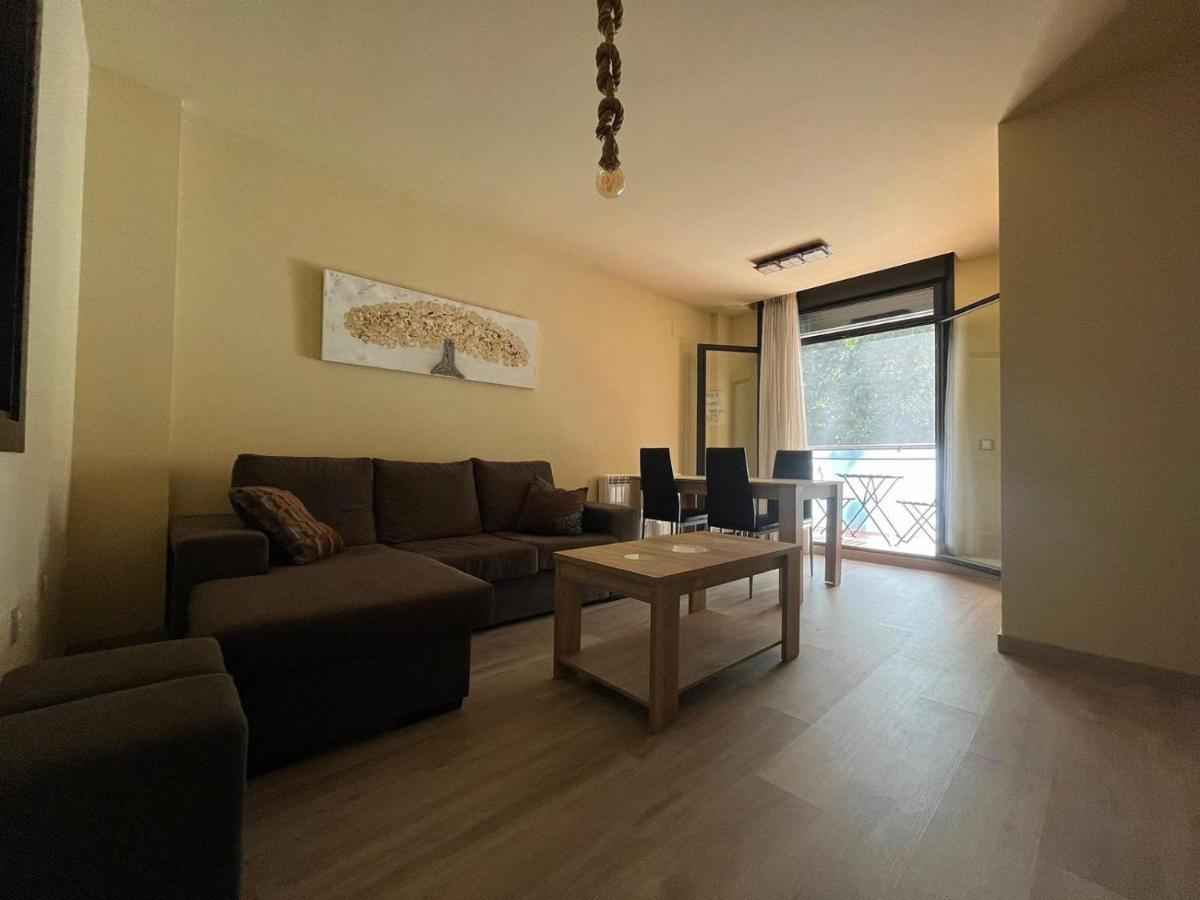 Apartamento Vida Аренас де Сан Педро Екстериор снимка