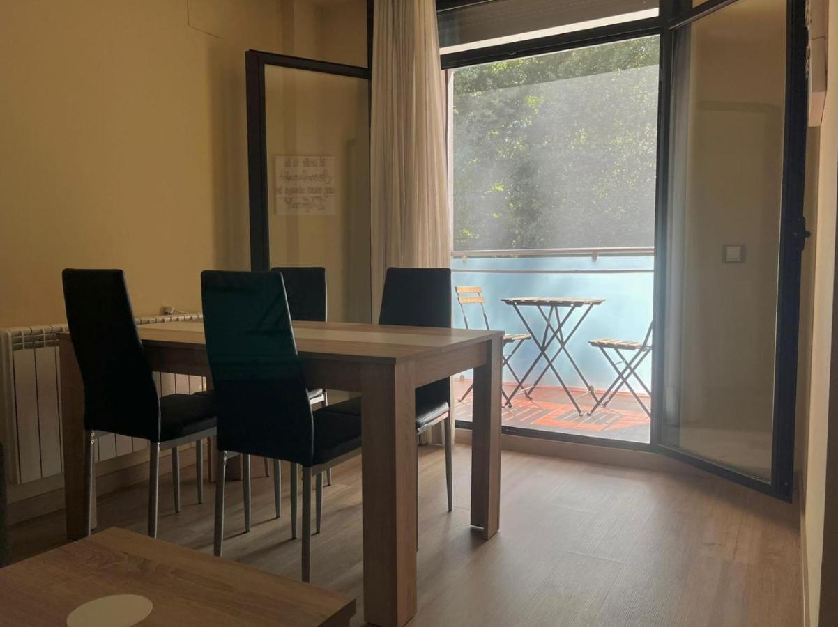 Apartamento Vida Аренас де Сан Педро Екстериор снимка