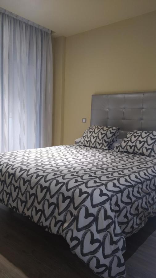 Apartamento Vida Аренас де Сан Педро Екстериор снимка