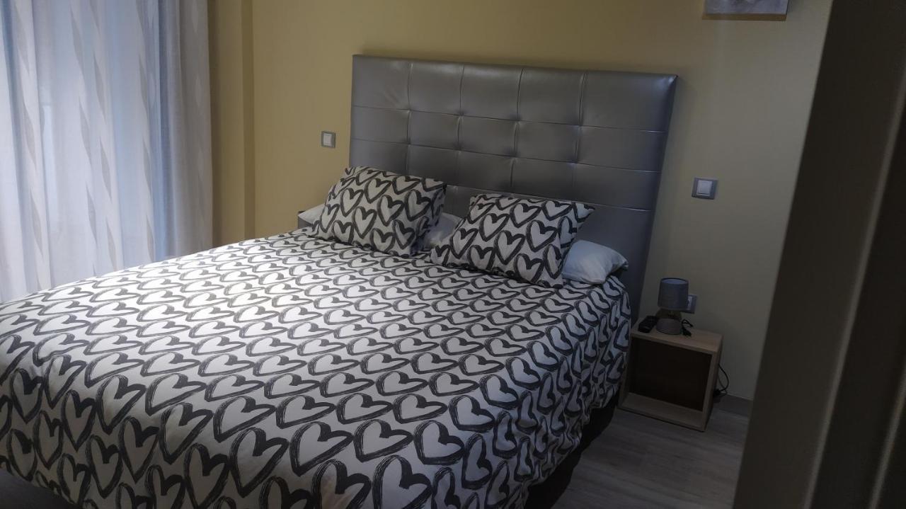 Apartamento Vida Аренас де Сан Педро Екстериор снимка