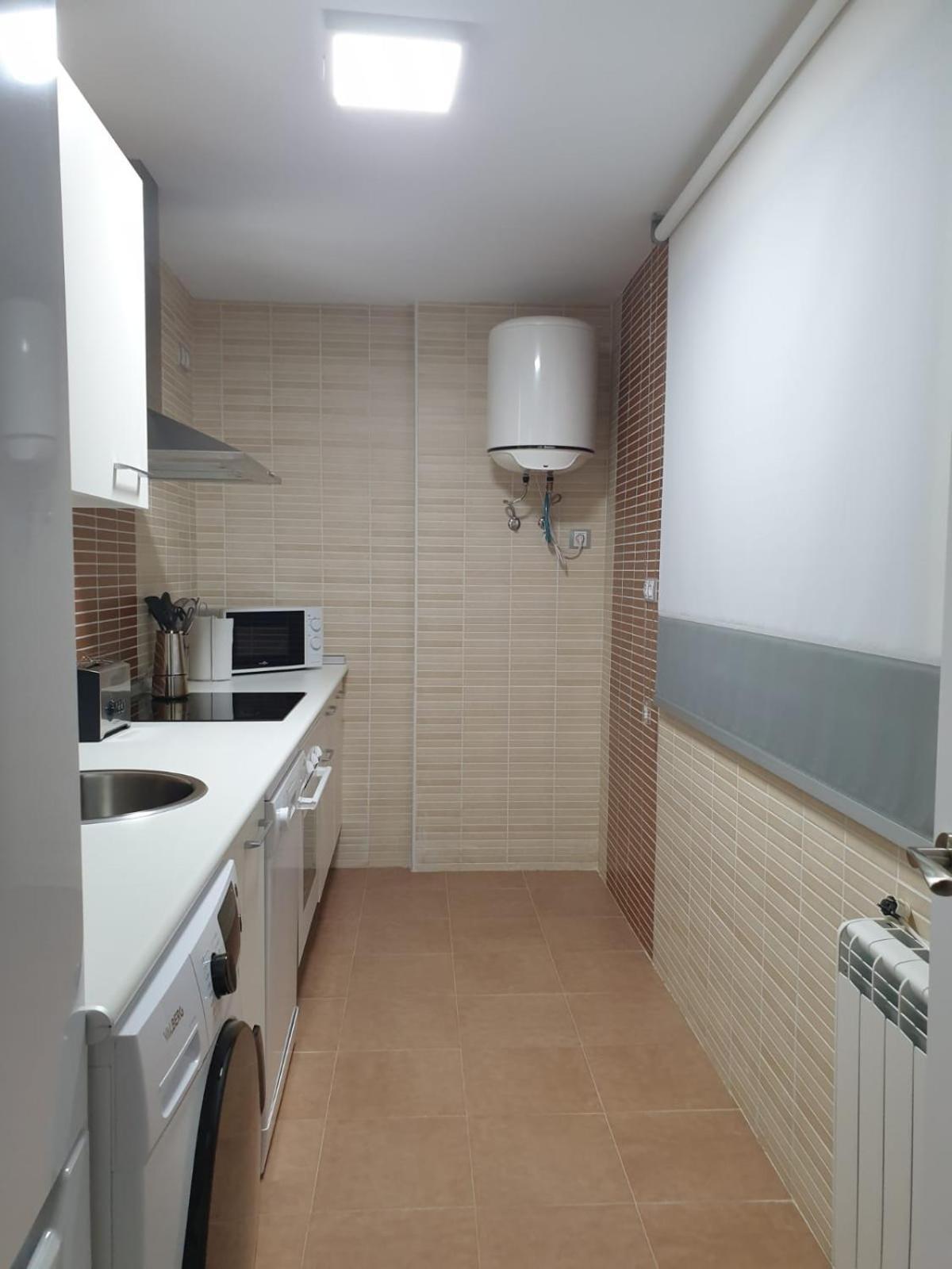 Apartamento Vida Аренас де Сан Педро Екстериор снимка