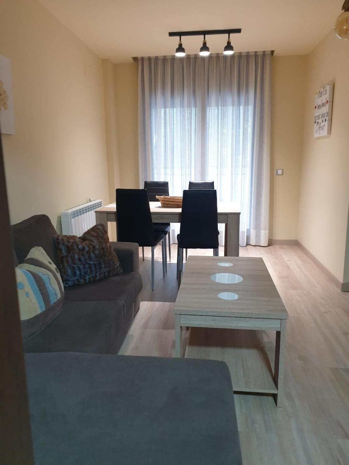 Apartamento Vida Аренас де Сан Педро Екстериор снимка